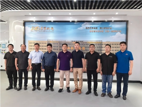 江楠主席帶隊與汪海集團(tuán)進(jìn)行交流互訪
